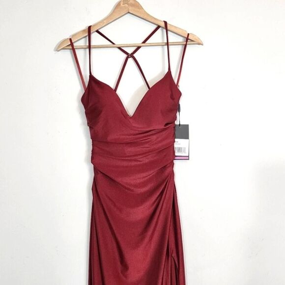 NWT La Femme Long Criss Cross Open Back Side Slit Trumpet Dress Burgundy Size 2 - Picture 4 of 12